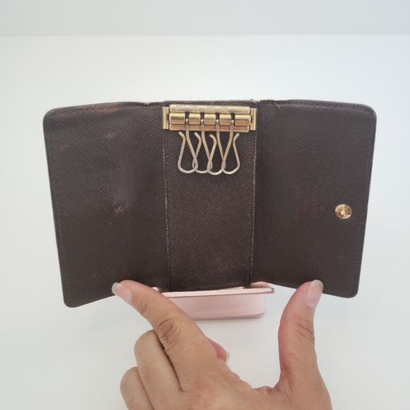 Pre-owned Louis Vuitton Damier Ebene 4 Key Holder - Picture 11 of 16